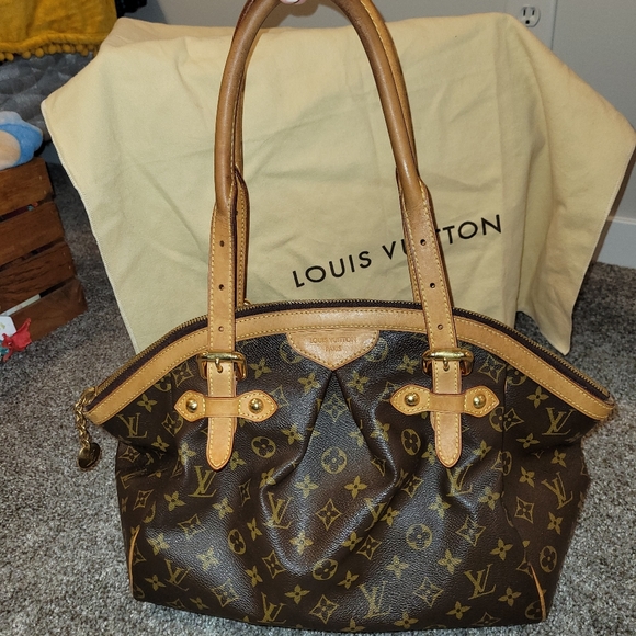 Louis Vuitton Tivoli monogram GM shoulder bag - Picture 3 of 17